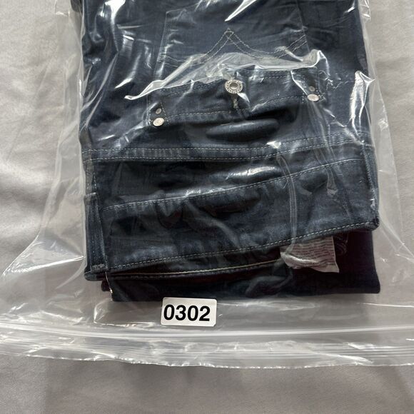 Levi's Medium Wash 526 Slender Boot Cut Jeans 12M 31x32 (32x30) Flap Pockets - Picture 12 of 12